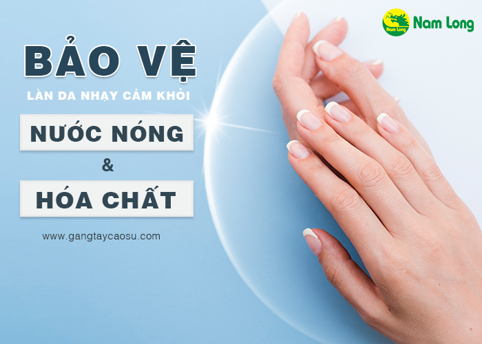 bà bầu dùng găng tay cao su để tránh nhiễm hóa chất tẩy rửa